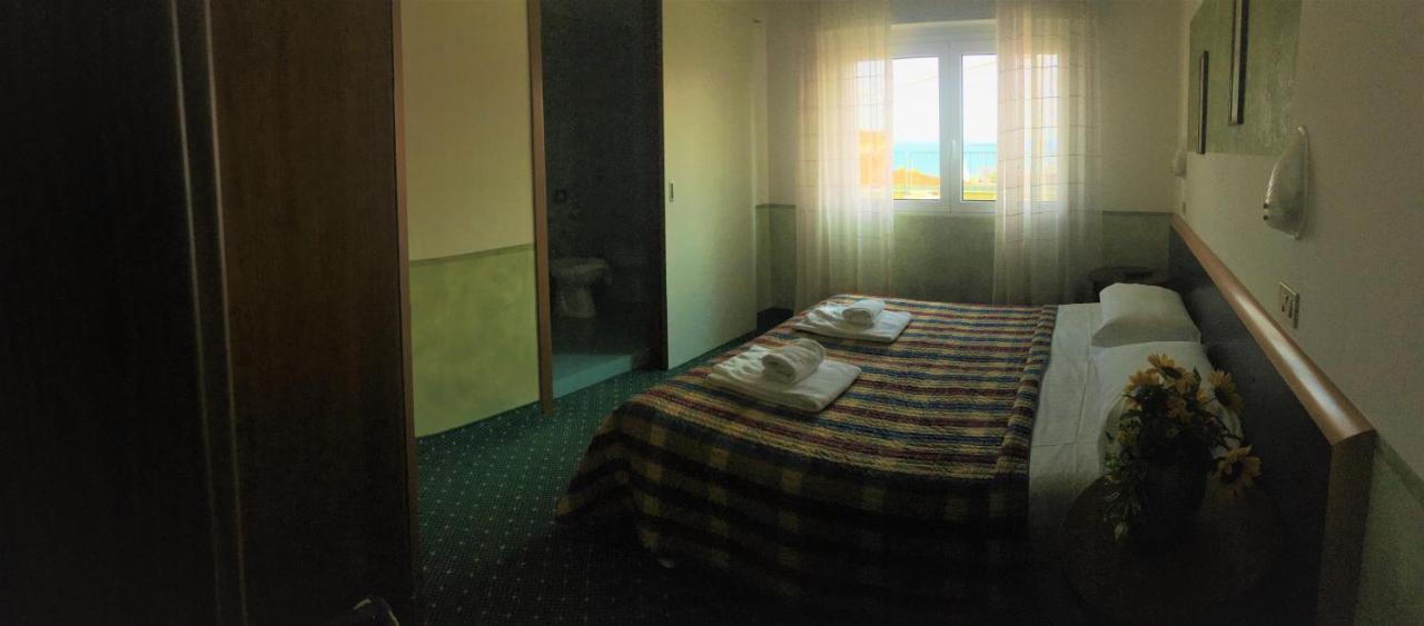 Hotel Astoria Desenzano del Garda Zewnętrze zdjęcie